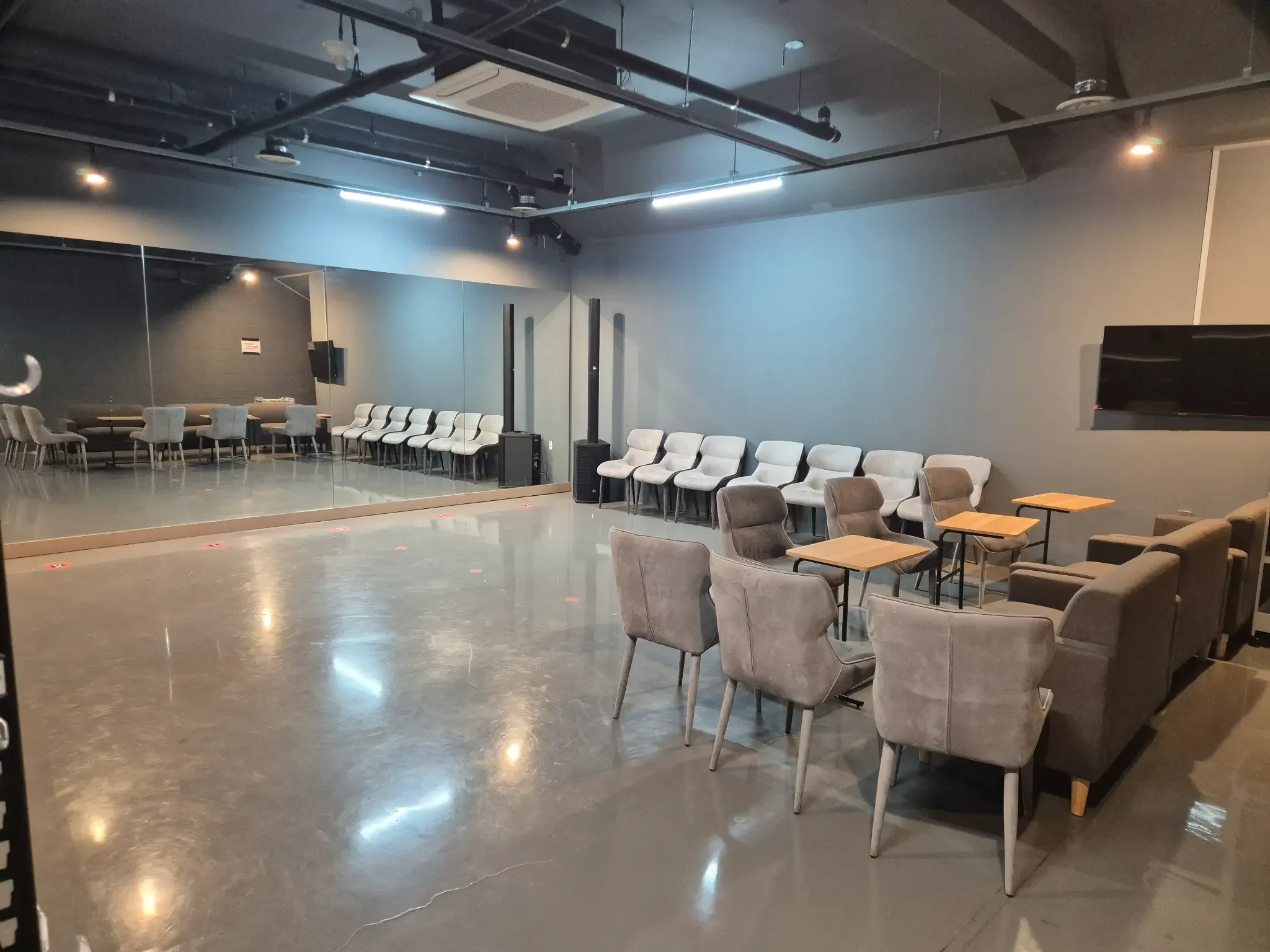 Astralive live performance